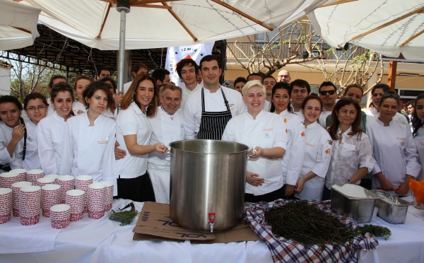 AEGEAN HERBS BECAME EXQUISITELY TASTEFUL IN THE HANDS OF IUE CHEFS