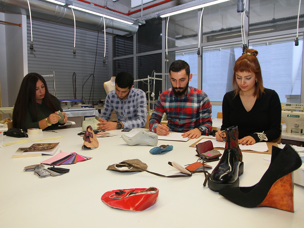 FOOTWEAR DESIGN AND MANUFACTURING PROGRAM STUDENTS WILL GLOBALİZE THE INDUSTRY 