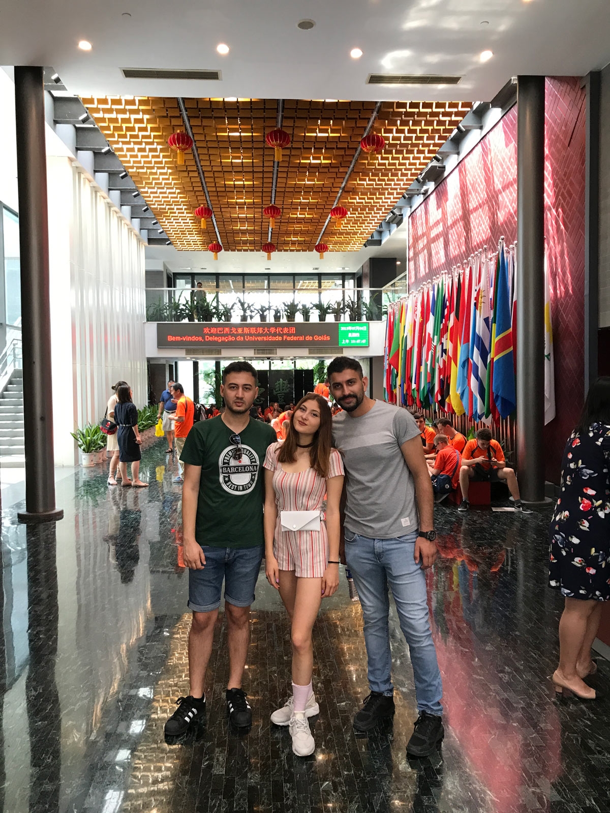 İzmir Ekonomili öğrenciler Çin’deki kampa katıldı 