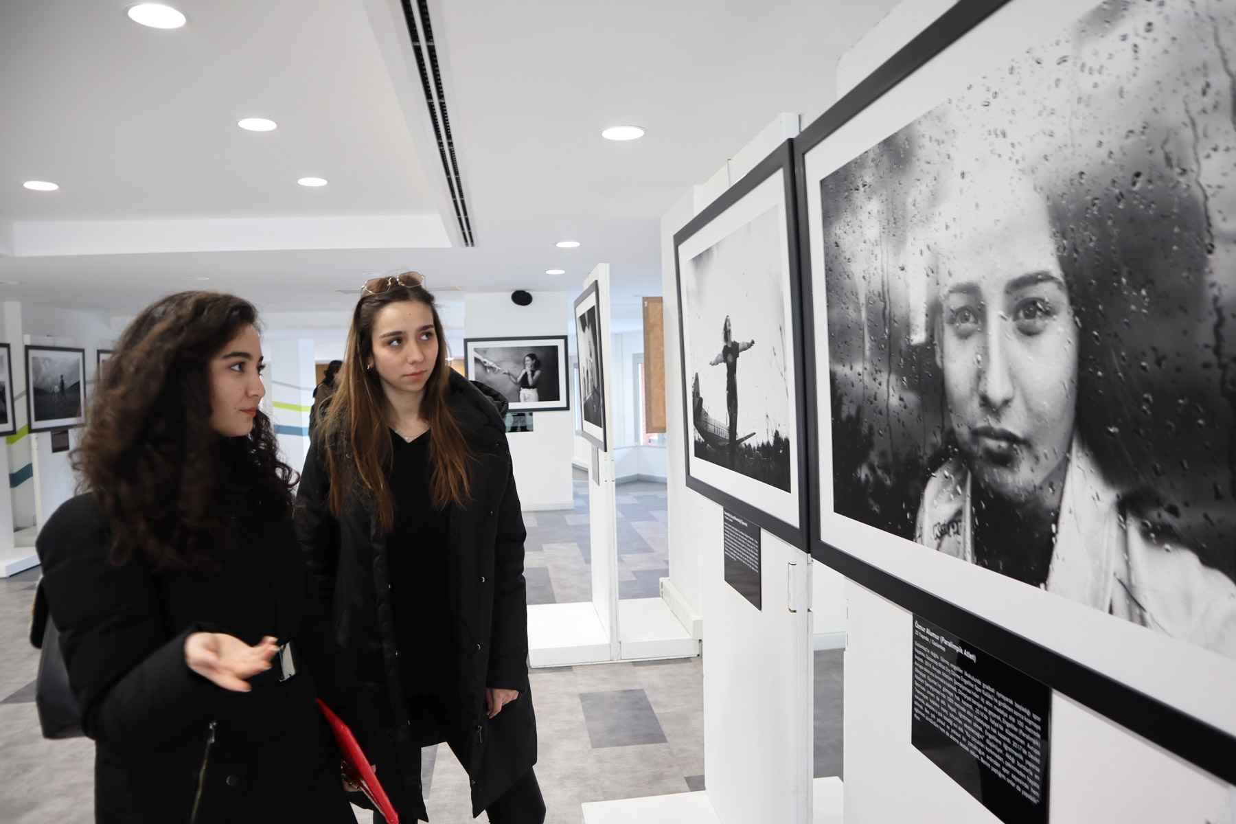 ‘Ben İstersem’ exhibition at Izmir University of Economics  