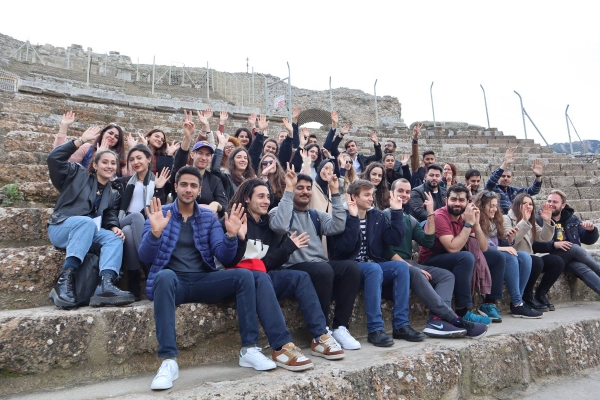 İzmir Ekonomi’den uluslararası öğrenciler için sürpriz gezi