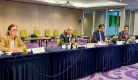 Sıtkı Egeli, Brüksel’de düzenlenen Silahsızlanma temalı Avrupa Birliği toplantısına panelist olarak katıldı