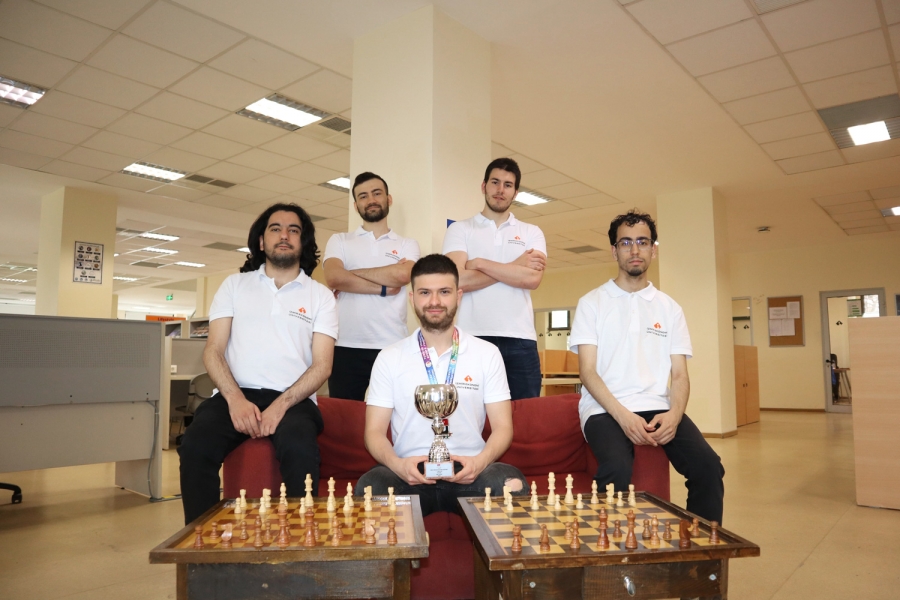 IUE chess players rank second in Turkey