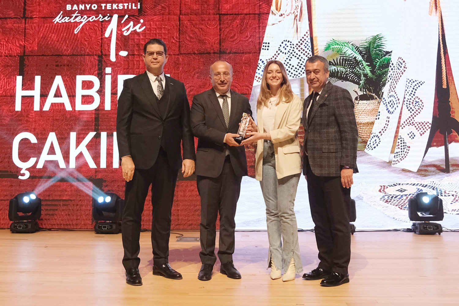 Two awards to IUE designers from Denizli