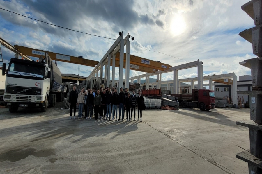 İnşaat Teknolojisi Öğrencileri Yeni Prefabrik Üretim Tesisinde