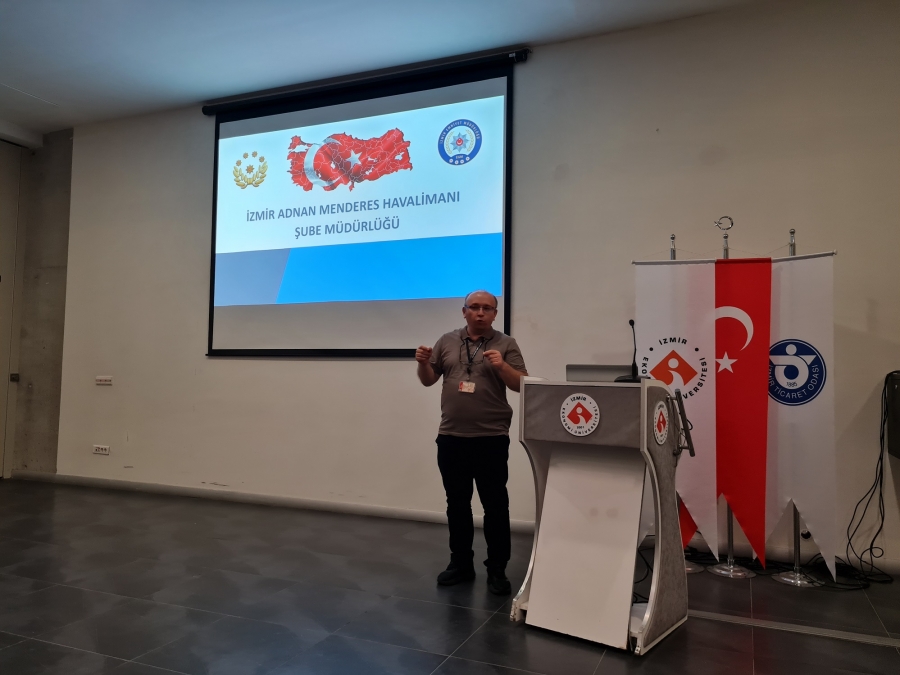 Havalimanı ve Uçuş Güvenliği Semineri '' Çıraklar Ustalara Soruyor''