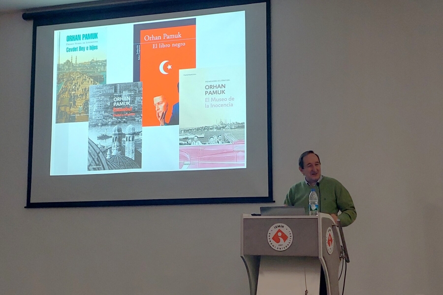 "Reviving Turkish Literature in Spanish" with Prof. Rafael Carpintero Ortega