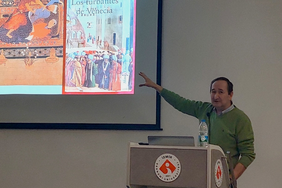 "Reviving Turkish Literature in Spanish" with Prof. Rafael Carpintero Ortega