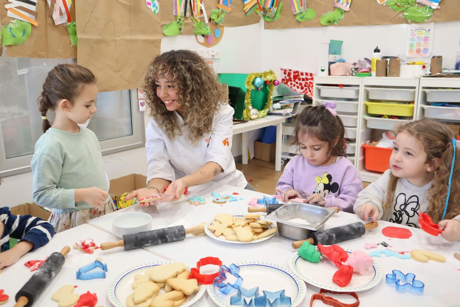 ‘New Year’ cookies by mini chefs