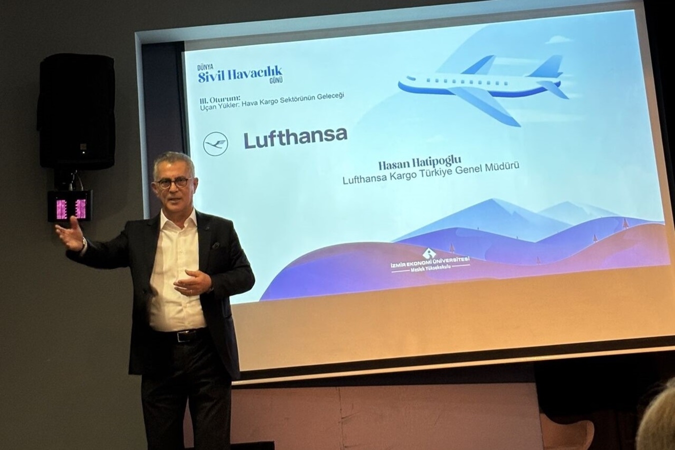  Lufthansa Kargo Türkiye Genel Müdürü Hasan Hatipoğlu öğrencilerimizle buluştu